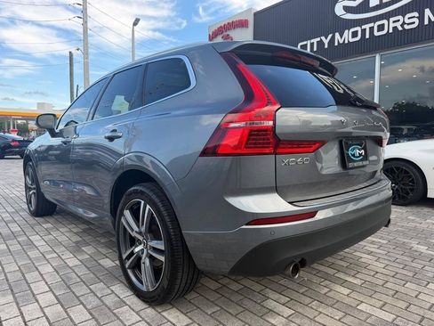 Used 2021 Volvo XC60 T5 Momentum w/ Premium Package FWD image 6