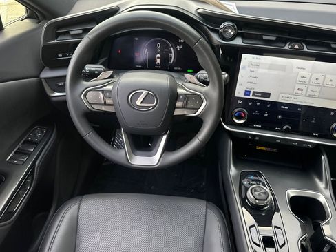 Used 2023 Lexus RZ 450e Premium image 26