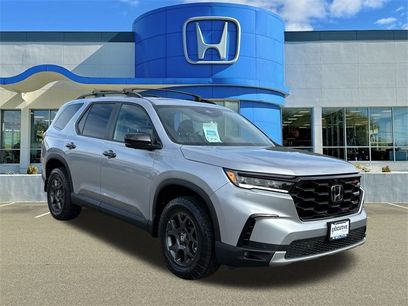 Used 2025 Honda Pilot TrailSport