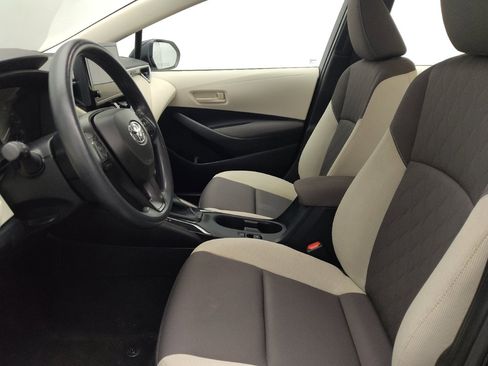 Used 2024 Toyota Corolla LE FWD image 17