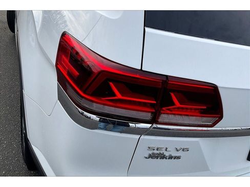 Used 2021 Volkswagen Atlas SEL image 32