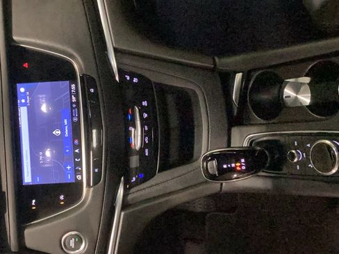 Used 2025 Cadillac XT5 Premium Luxury image 14