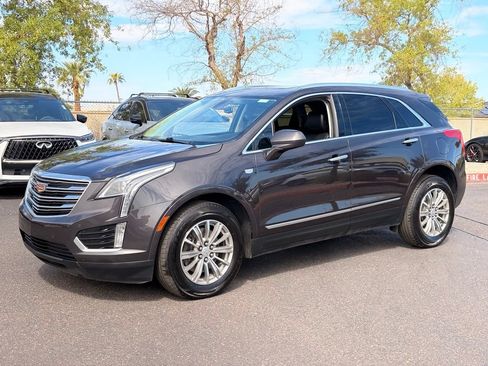 Used 2018 Cadillac XT5 Luxury FWD image 2