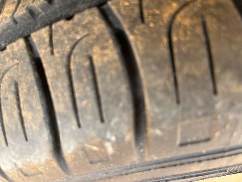 Used 1996 Lincoln Town Car Cartier image 9