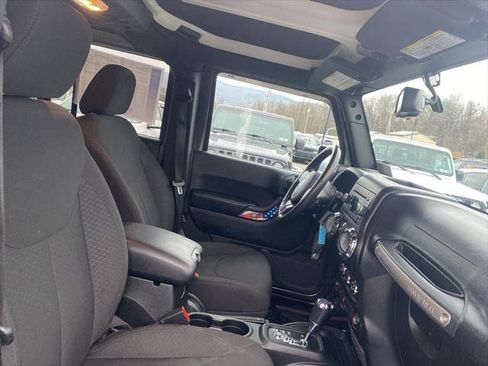 Certified 2018 Jeep Wrangler Unlimited Sport S image 9