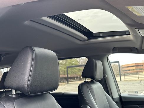 Used 2024 Honda Odyssey EX-L image 9