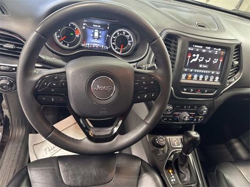 Used 2023 Jeep Cherokee Altitude Lux image 6