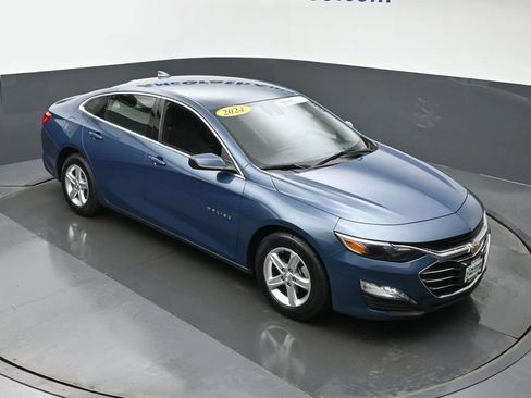 Used 2024 Chevrolet Malibu LT FWD image 3