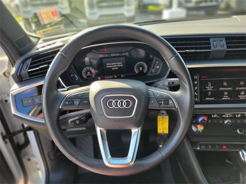 Used 2022 Audi Q3 2.0T Premium Plus image 22