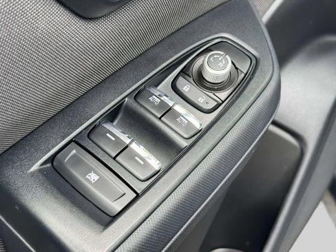 Used 2025 Subaru Forester Premium AWD/4WD image 14