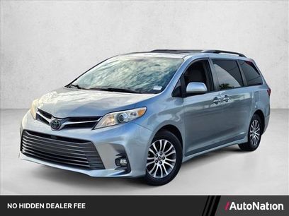 Used 2019 Toyota Sienna XLE
