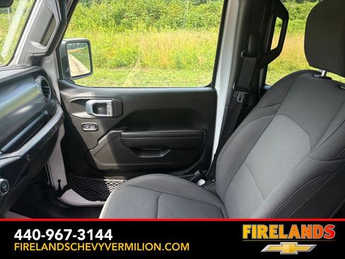 Used 2022 Jeep Wrangler Unlimited Sport AWD/4WD image 17