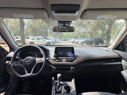 Used 2026 Nissan Altima 2.5 SV FWD image 33
