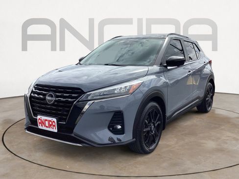 Used 2023 Nissan Kicks SR w/ SR Premium Package image 7