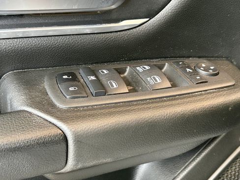 Used 2022 RAM 1500 Big Horn AWD/4WD image 14
