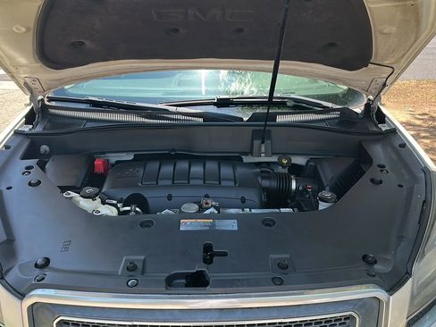 Used 2014 GMC Acadia SLT AWD/4WD image 9