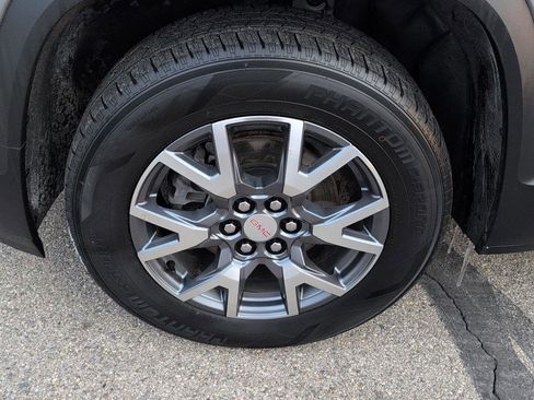 Used 2023 GMC Acadia SLT image 9