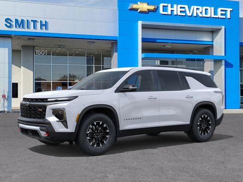 New 2026 Chevrolet Traverse Z71 w/ Enhanced Driving Package image 2