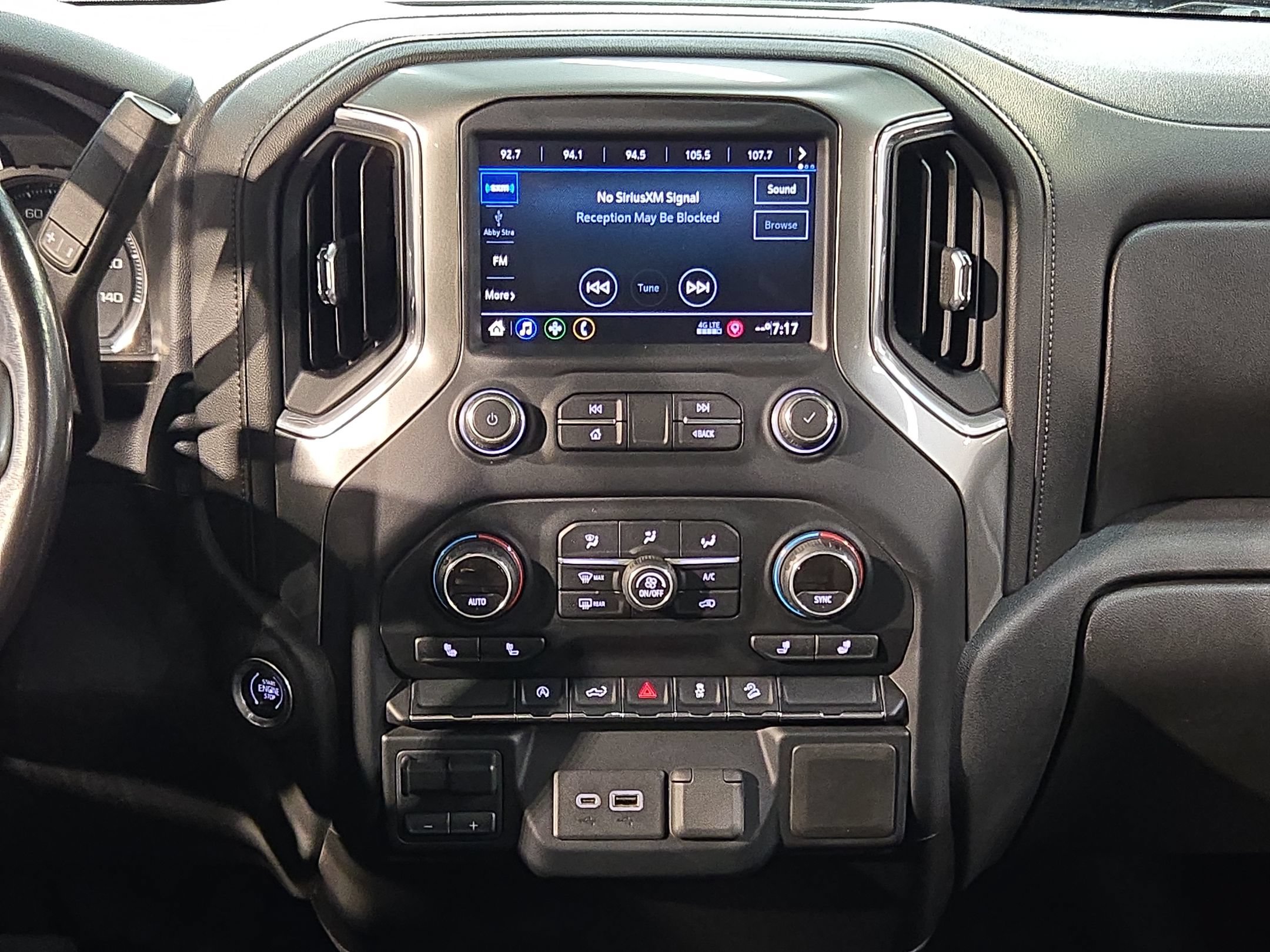 Used 2021 Chevrolet Silverado 1500 RST AWD/4WD image 16