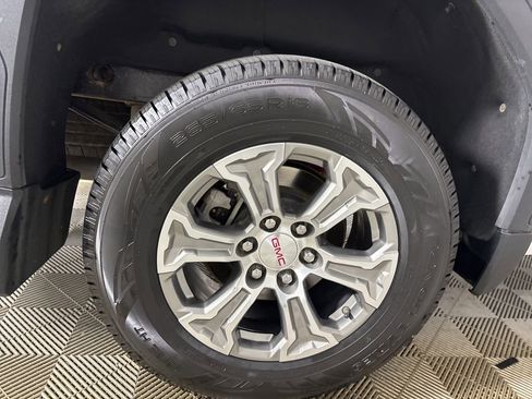 Used 2023 GMC Sierra 1500 SLE AWD/4WD image 29