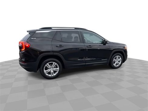 Certified 2022 GMC Terrain SLE w/ Driver Convenience Package image 8