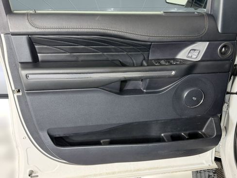 Used 2021 Ford Expedition Max Platinum image 12