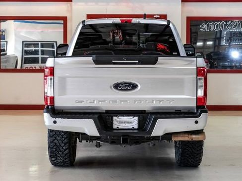 Used 2019 Ford F250 Lariat w/ Lariat Ultimate Package image 11