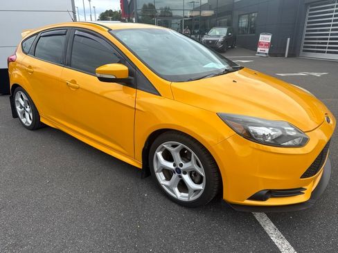 Used 2013 Ford Focus ST FWD image 8