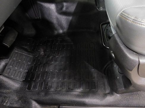 Used 2015 Ford F250 XL RWD image 37