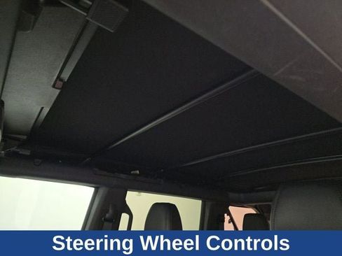 Used 2023 Ford Bronco Wildtrak image 21