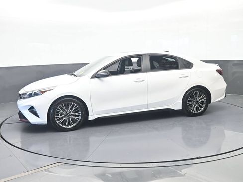 Used 2024 Kia Forte GT-Line w/ GT-Line Premium Package FWD image 2