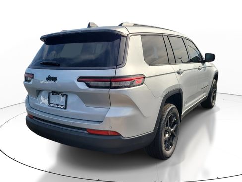 New 2026 Jeep Grand Cherokee L 2WD image 6