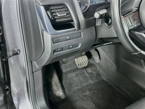 Used 2023 Nissan Rogue SL AWD/4WD image 17