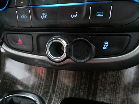Used 2015 Chevrolet Malibu LT FWD image 29