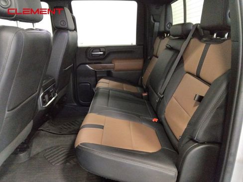 Used 2023 Chevrolet Silverado 2500 High Country w/ Technology Package image 33