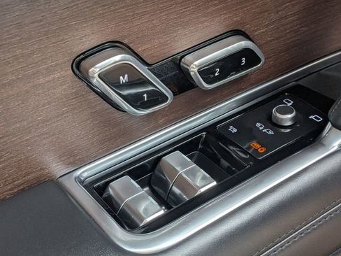 Used 2023 Land Rover Range Rover SE image 15