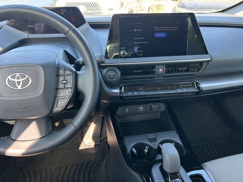 Certified 2023 Toyota Prius LE AWD/4WD image 17