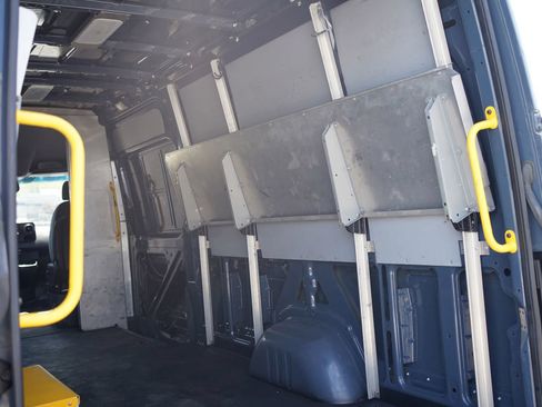 Used 2019 Mercedes-Benz Sprinter 170 image 10
