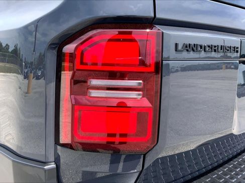 Certified 2026 Toyota Land Cruiser w/ Premium Package AWD/4WD image 28