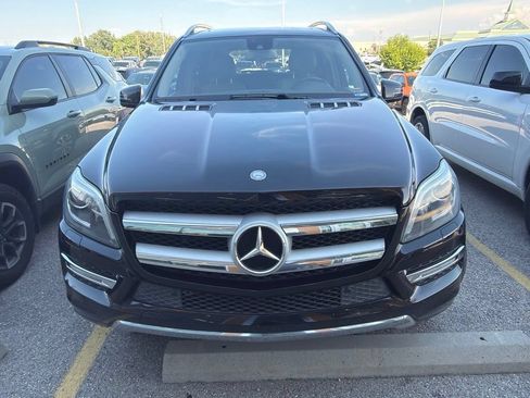Used 2013 Mercedes-Benz GL 450 4MATIC image 3