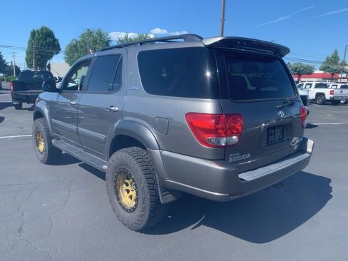 Used 2007 Toyota Sequoia Limited AWD/4WD image 2