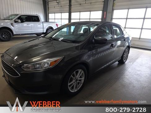 Used 2018 Ford Focus SE image 3