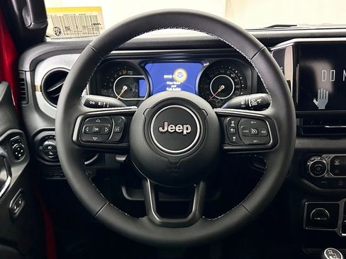 New 2025 Jeep Gladiator Sport image 23