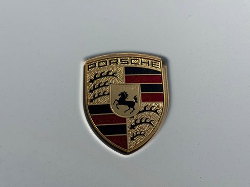 Used 2016 Porsche Cayenne S image 11