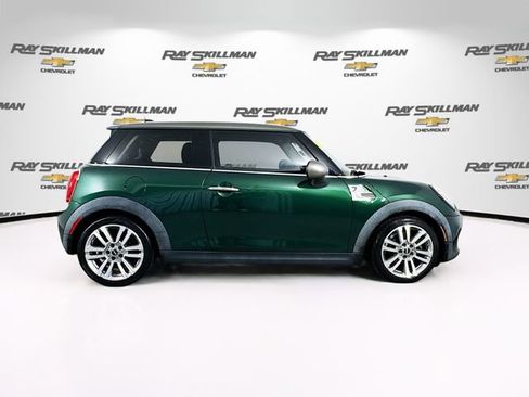 Used 2017 MINI Cooper 2-Door Hardtop image 8