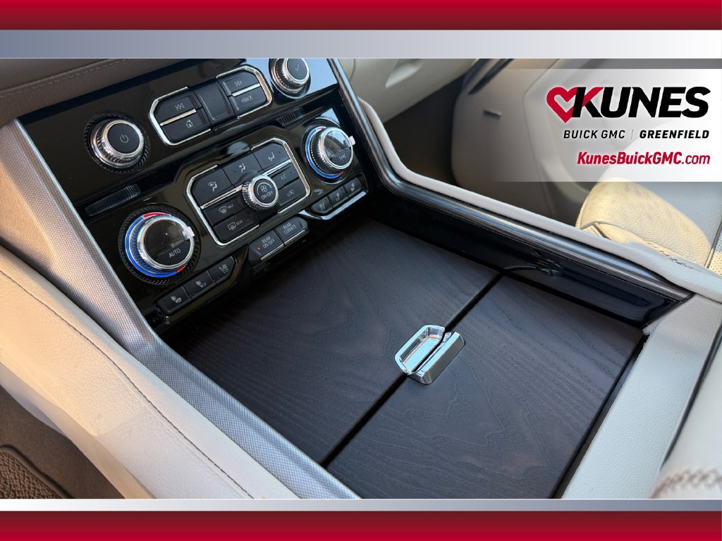 Used 2023 GMC Yukon XL Denali AWD/4WD image 28