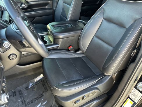 Used 2022 GMC Yukon SLT w/ SLT Luxury Package image 23