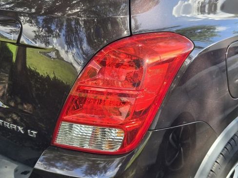 Used 2016 Chevrolet Trax LT w/ LT Convenience Package FWD image 9