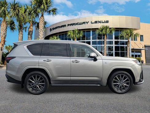 Used 2022 Lexus LX 600 F Sport w/ Accessory Package (Z1) AWD/4WD image 3
