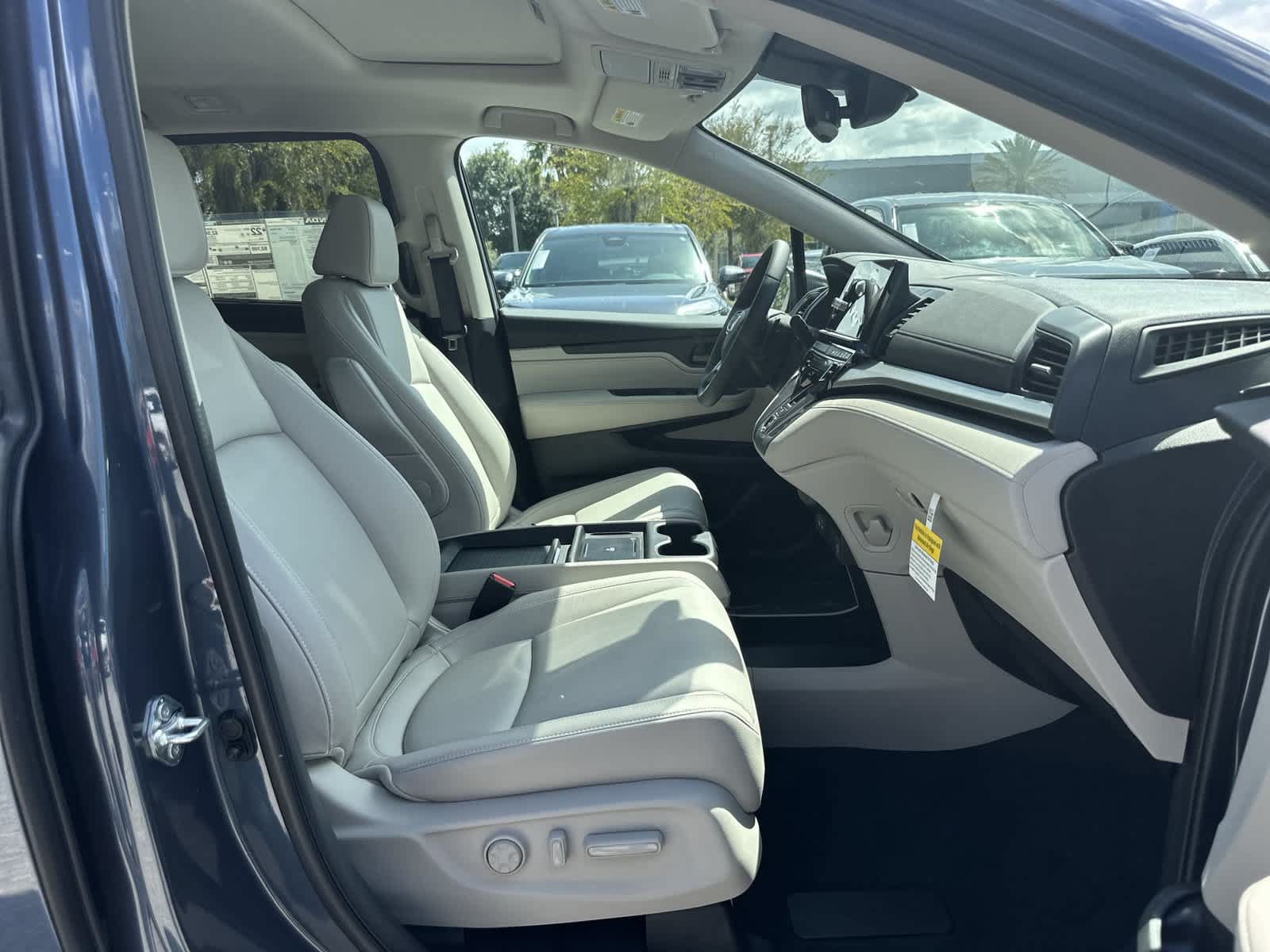 New 2027 Honda Odyssey EX-L image 17